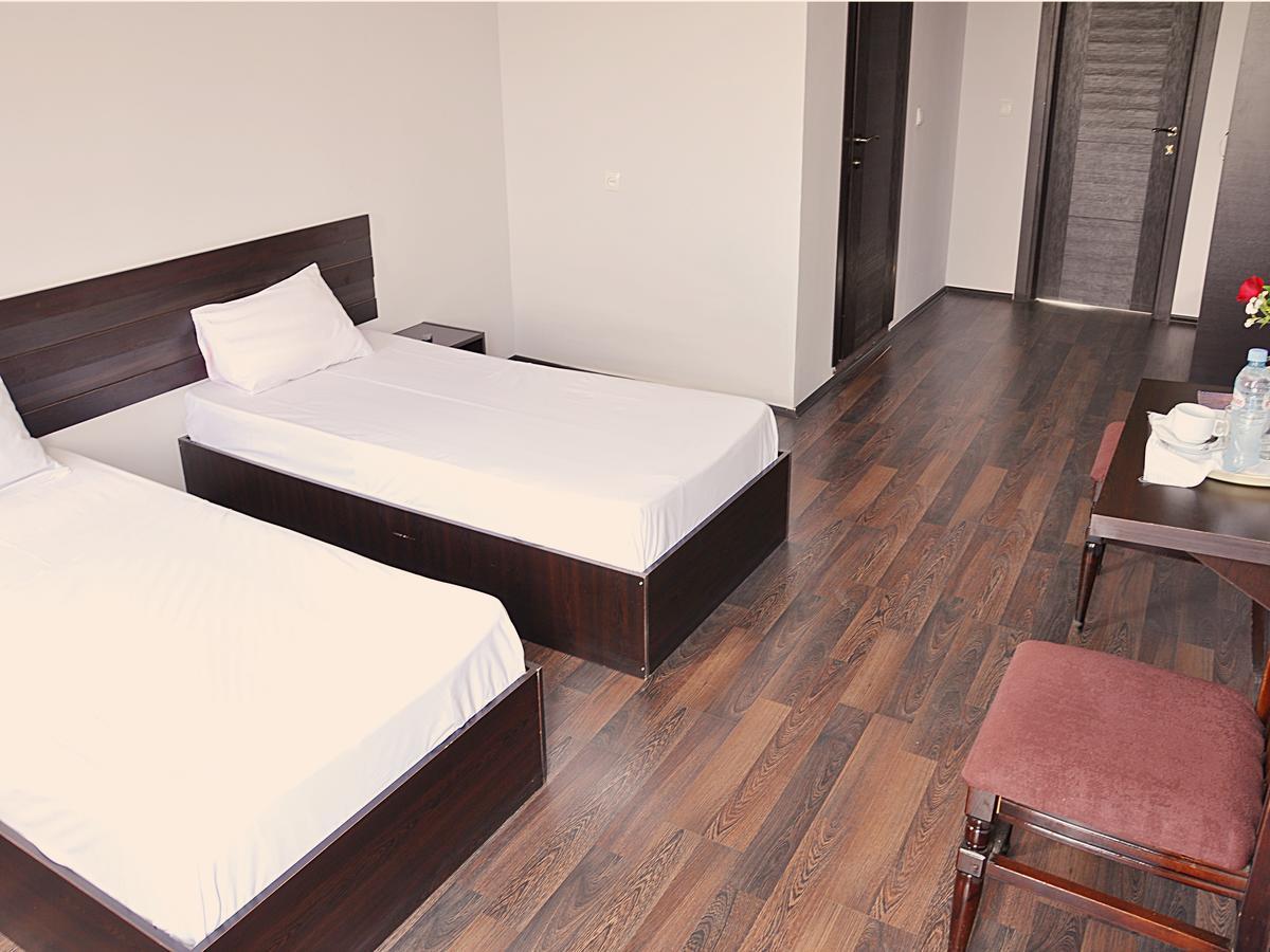 Grand Hotel Tbilisi ภายนอก รูปภาพ